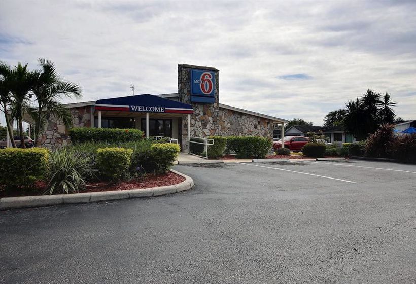 Motel 6 Palm Bay