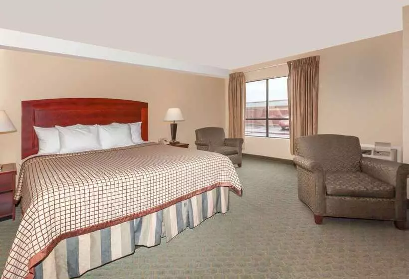 مُتل Days Inn By Wyndham Utica