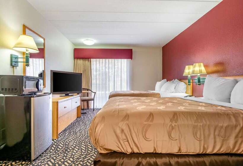 فندق على الطريق Quality Inn Falconer  Jamestown