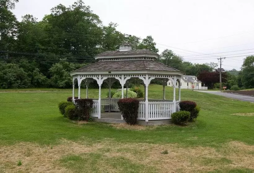 Oakdell Motel Waterford Ct