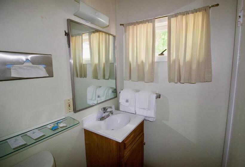 Oakdell Motel Waterford Ct