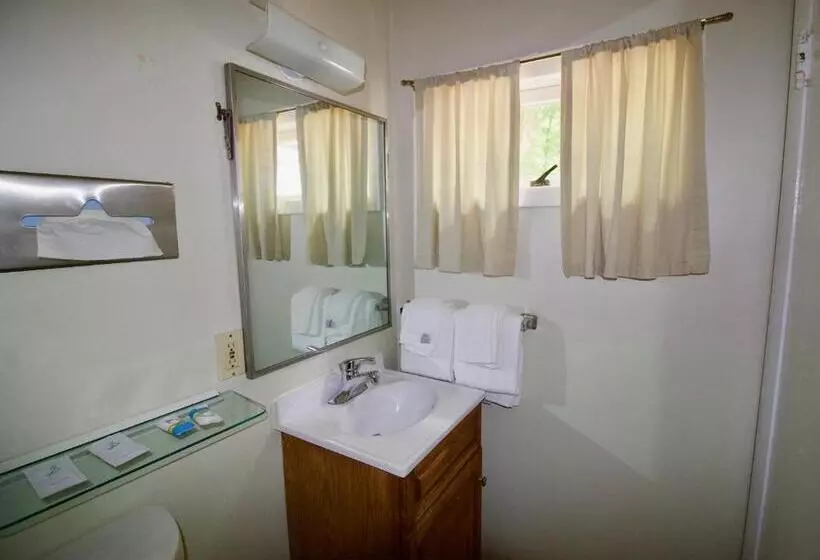 Oakdell Motel Waterford Ct