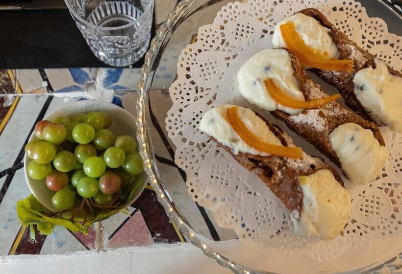 酒店 Palazzo Cavarretta Pinella S Rooms And Apartment