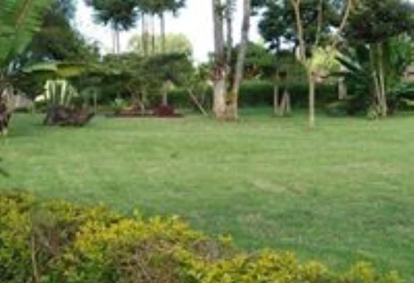 پانسیون En Korika Cedar Valley Guesthouse