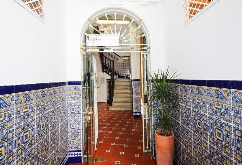 پانسیون Sweet Sevilla Hostel