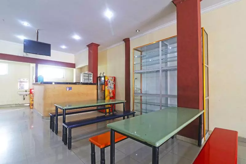 ペンション Guest House Taman Sari Syariah