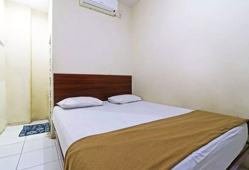 ペンション Guest House Taman Sari Syariah