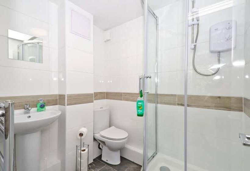 펜션 Harlinger Lodge Annexe