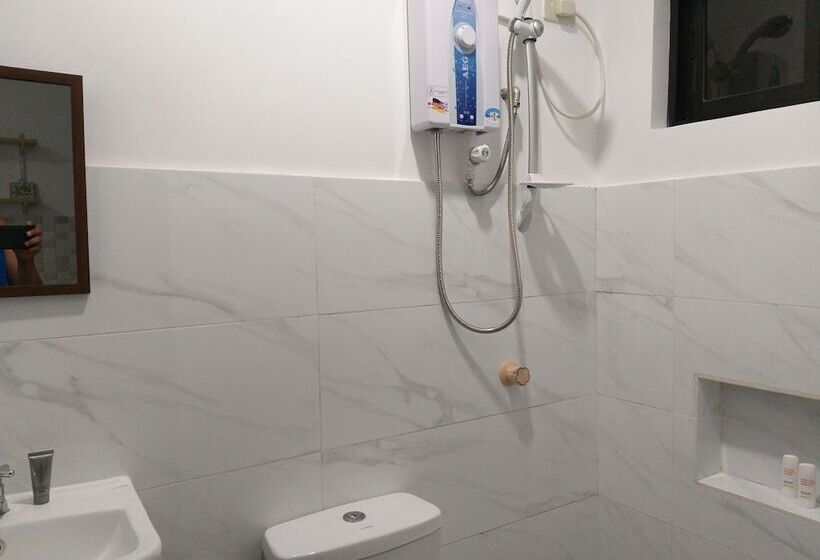 Pensjonat Lighthouse Apartment And Guest Inn