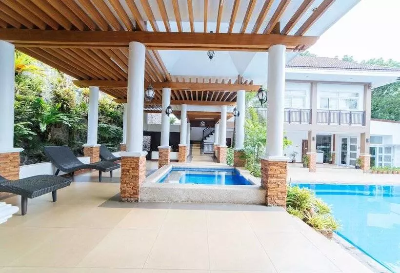 ペンション Reddoorz @ Teofely Garden Tagaytay