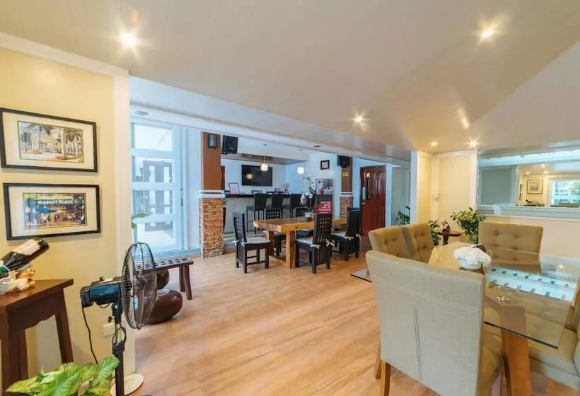 ペンション Reddoorz @ Teofely Garden Tagaytay