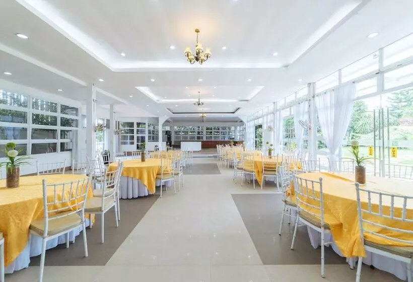 ペンション Reddoorz @ Teofely Garden Tagaytay