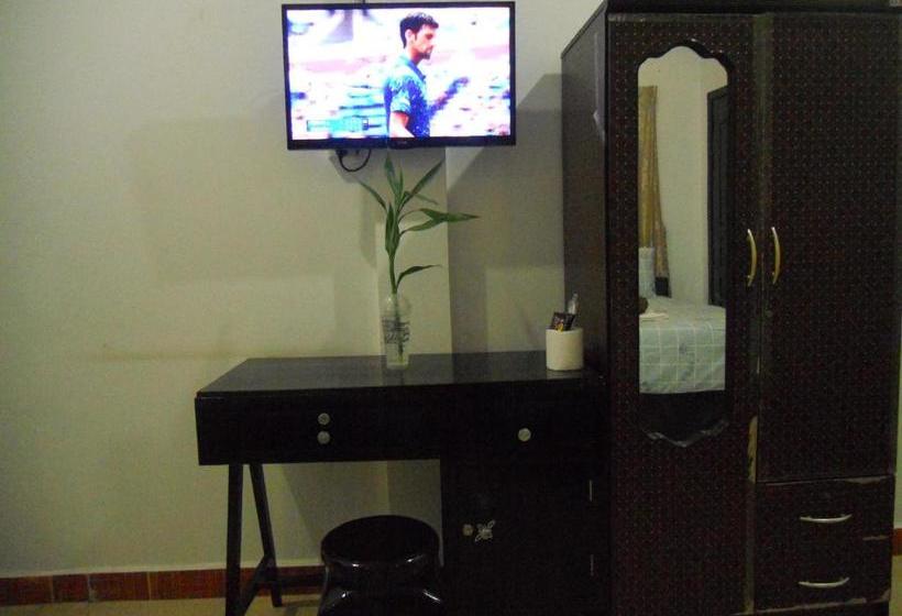 پانسیون Tara Boat Guesthouse