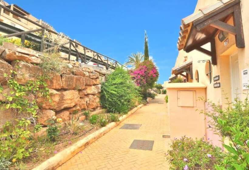 107289   Apartment In Mijas