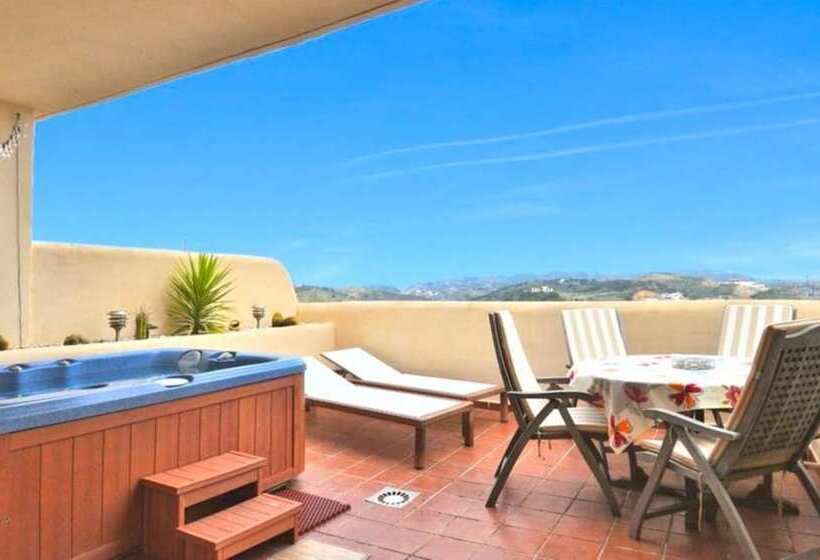 107289   Apartment In Mijas