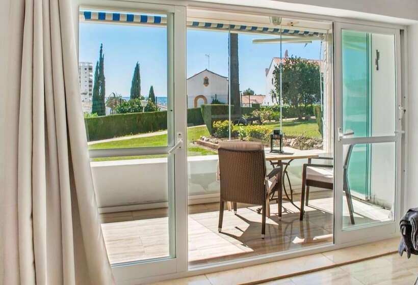 107319   Apartment In Mijas