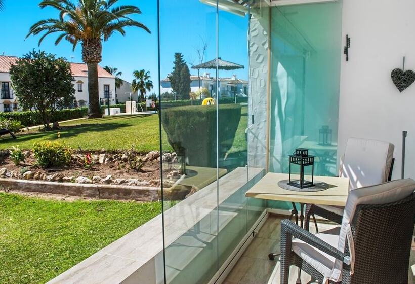 107319   Apartment In Mijas