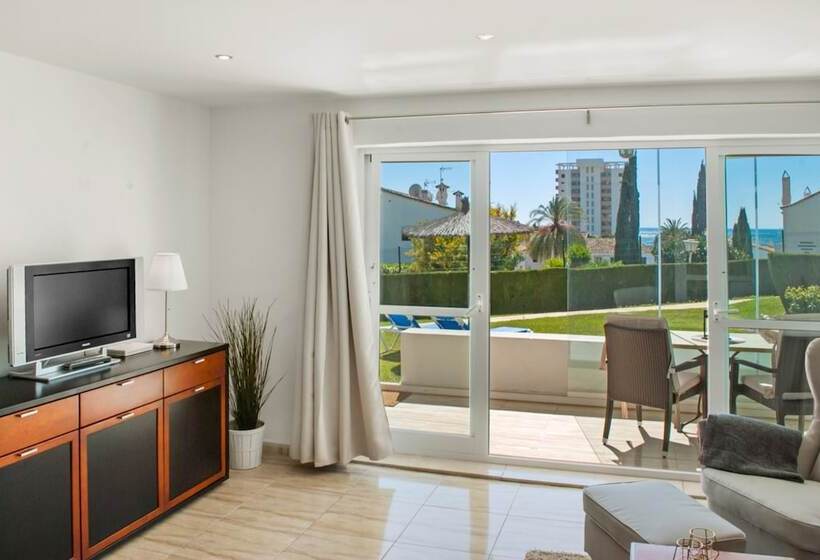 107319   Apartment In Mijas