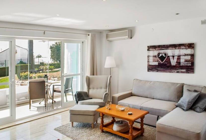 107319   Apartment In Mijas
