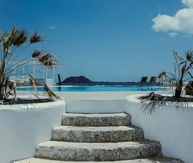 Apartamentos Punta Elena Beach