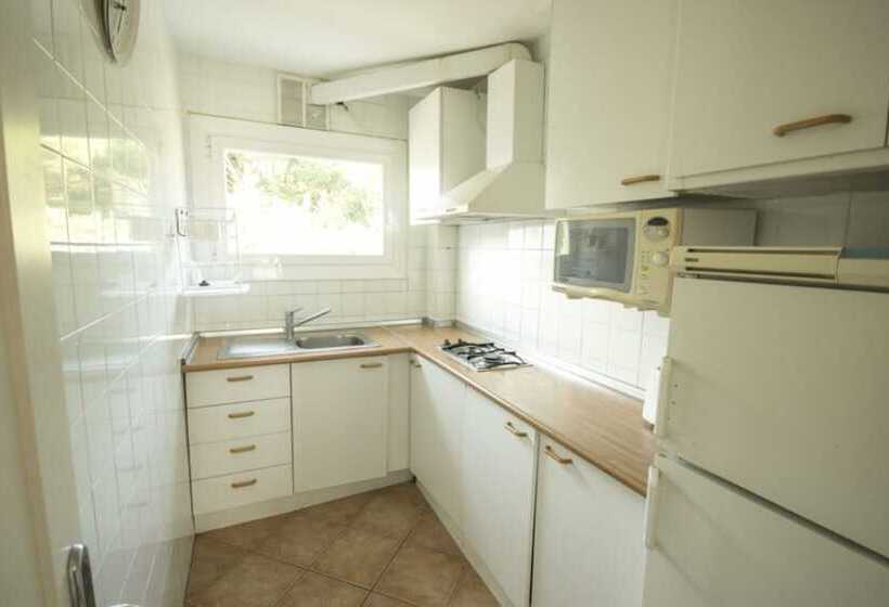 Apartment In Calella De Palafrugell   104297 By Mo Rentals