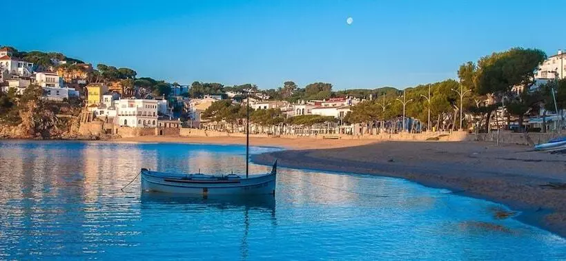 Apartment In Calella De Palafrugell   104297 By Mo Rentals