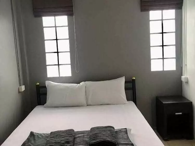 Echo Koh Tao Hostel & Diving