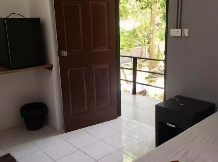 Echo Koh Tao Hostel & Diving