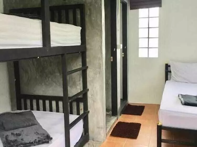 Echo Koh Tao Hostel & Diving