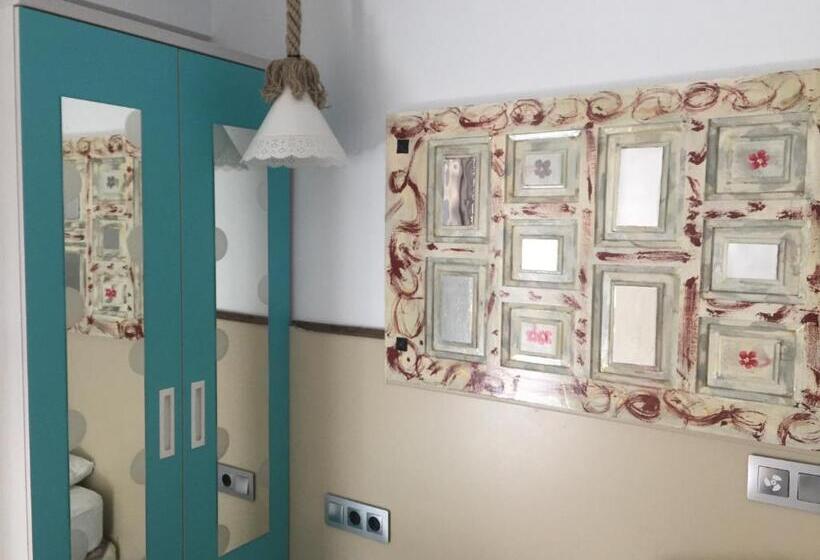 Hostal Boutique Luna De Gavín