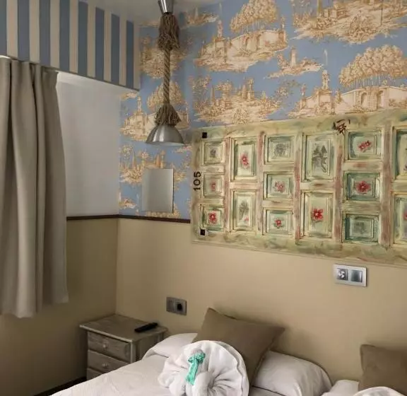 Hostal Boutique Luna De Gavín