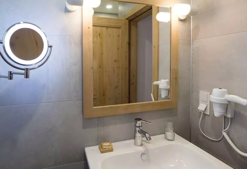 Otel Fiori   Urla