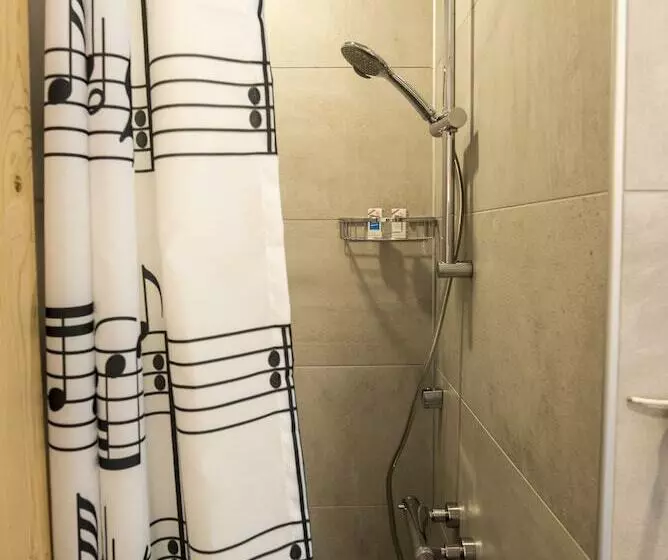 Otel Fiori   Urla
