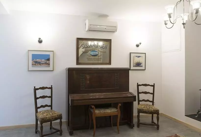 Otel Fiori   Urla