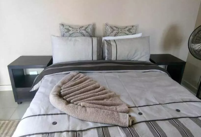 پانسیون Hulela Guest House