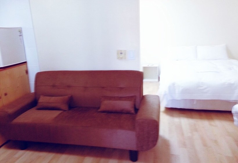 Pensione Iu Guesthouse