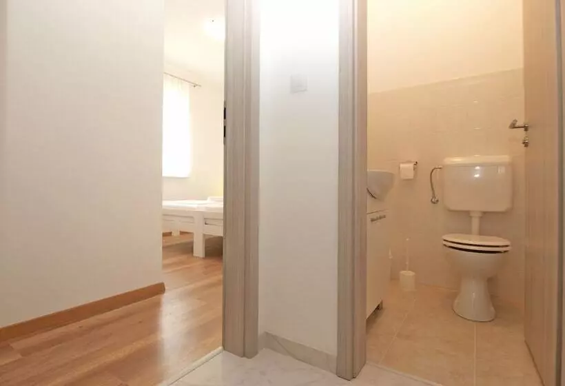 Apartment 1670
