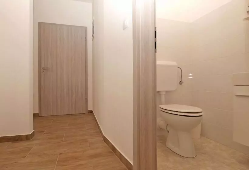 Apartment 1670