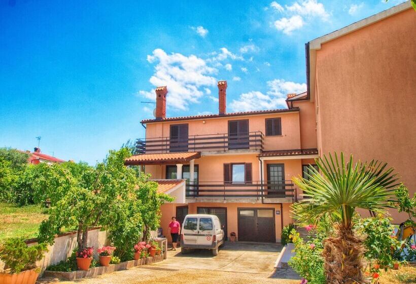 Apartment Gracijela 827