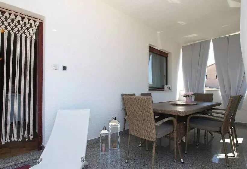 Apartment Dragana 1490