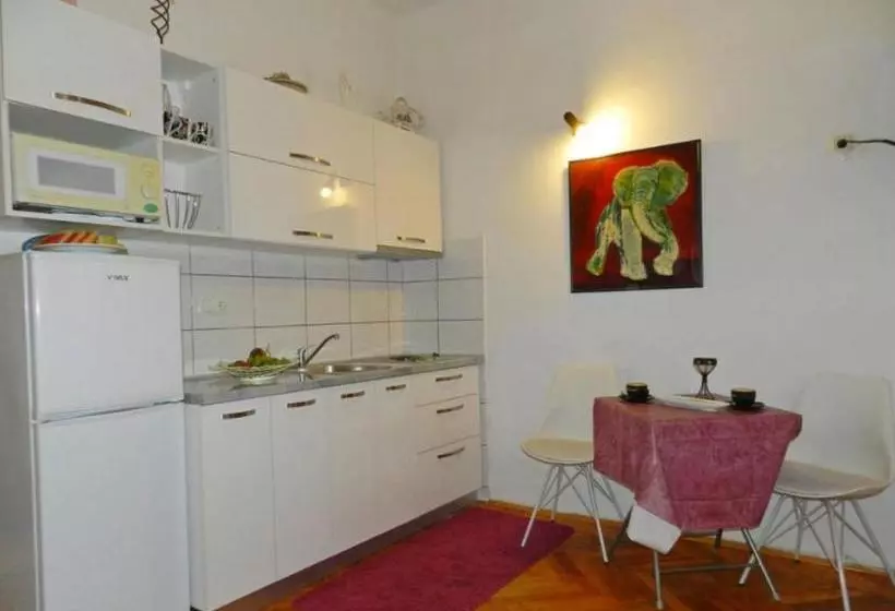 Apartments Jadranka