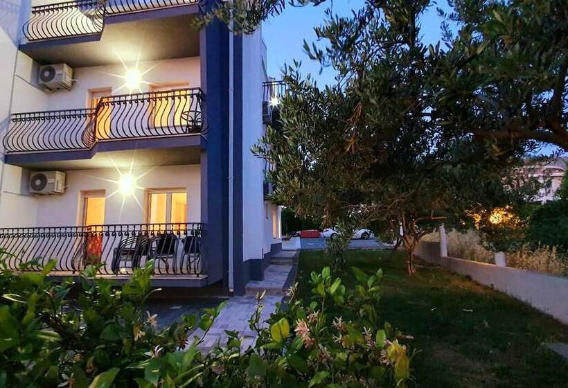 Filip   Sea View   A1