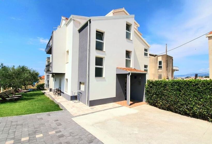 Filip   Sea View   A1