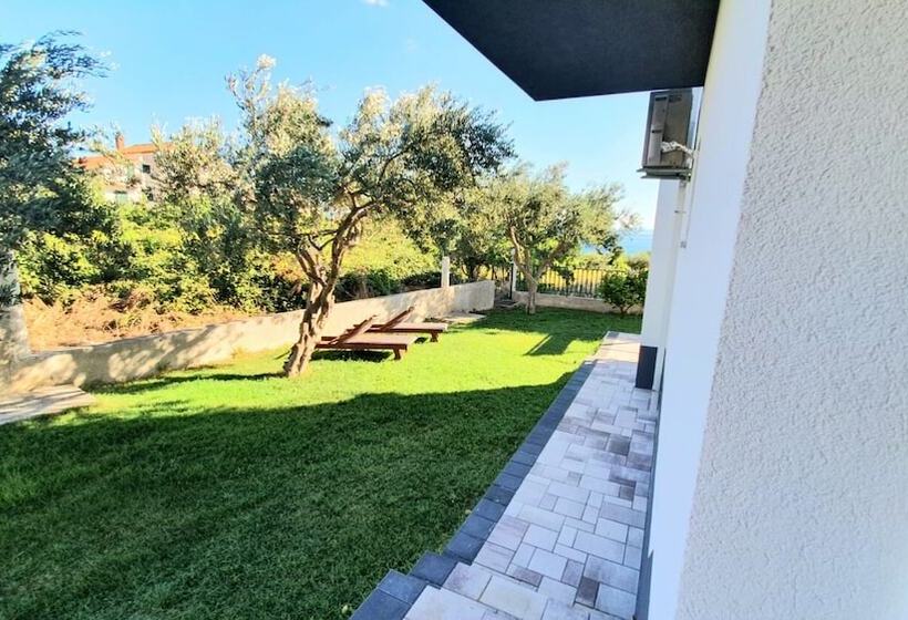 Filip   Sea View   A1