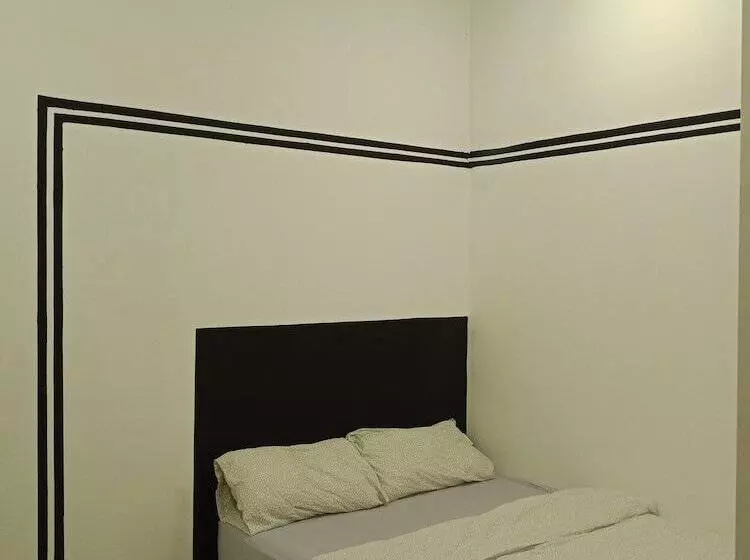 ペンション Gosh Desaru Bed Space