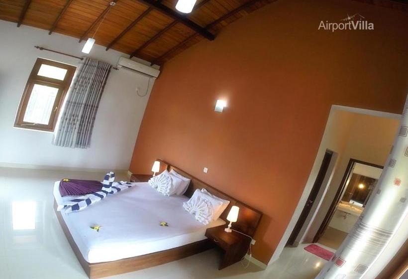 بنسيون Airport Villa