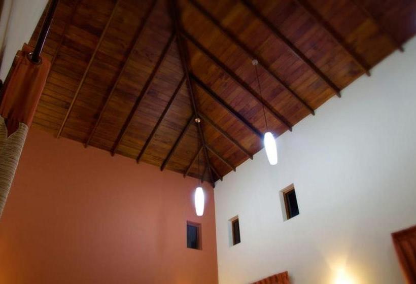 بنسيون Airport Villa