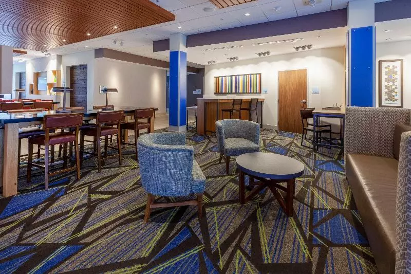 Hotelli Holiday Inn Express & Suites Brunswick Harpers Ferry Area, An Ihg