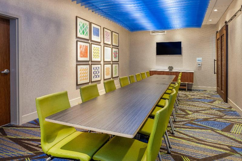 فندق Holiday Inn Express & Suites Brunswick Harpers Ferry Area, An Ihg