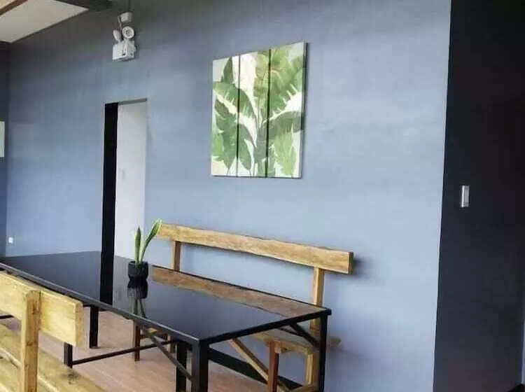 هتل Tatay Seseng S Apartment